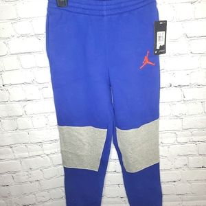 New with Tags Jordan Boys Med jogger sweatpants